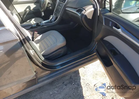 2015 Ford Fusion S from USA, damaged, VIN 1FA6P0G72F5117041